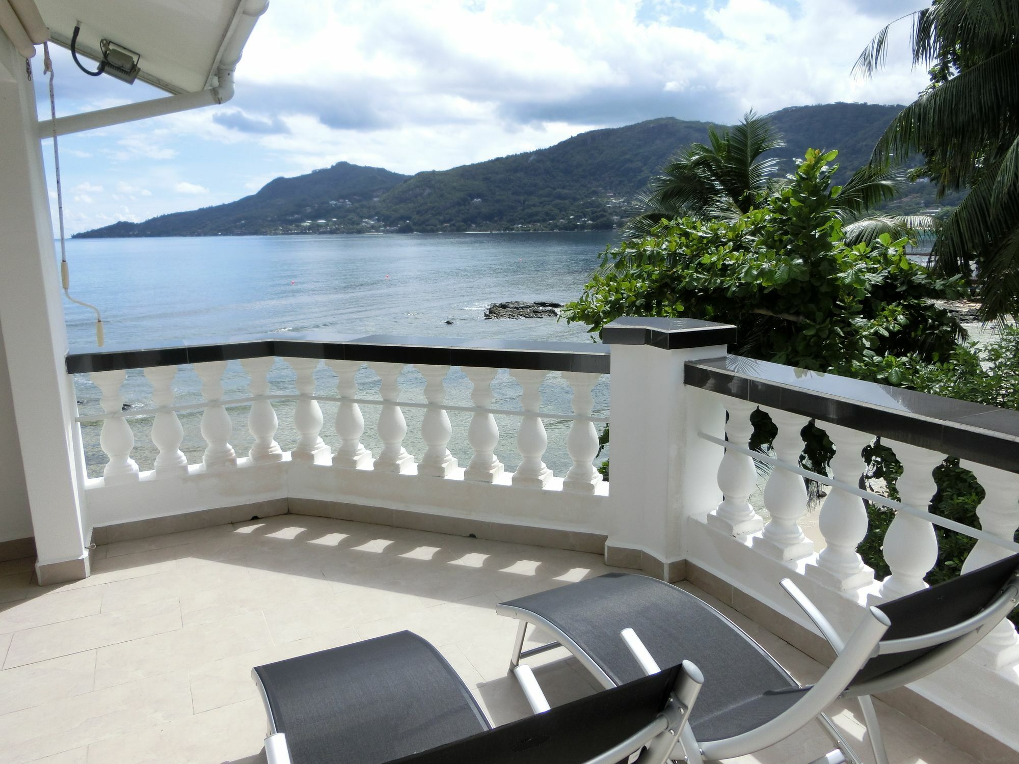 The Drake Seaside Apartment Beau Vallon  Exteriör bild